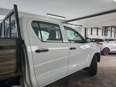 Toyota Hilux 2020 - 27950 EUR, 285523 km - AUTO.MOTO.pt - 285523km - foto 10 de 68