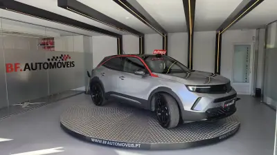 Opel Mokka-e 2023 — foto 5 de 49