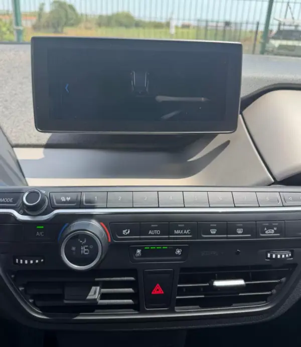 BMW i3 2021 - 25490 EUR, 33600 km - AUTO.MOTO.pt - 33600km - foto 24 de 27