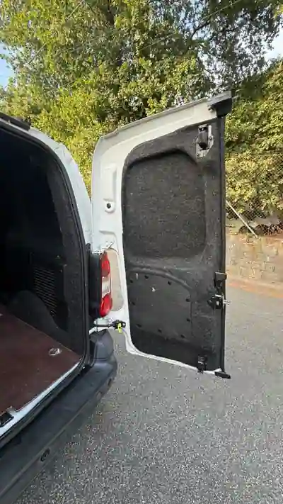 Citroën Berlingo 2016 - 12500 EUR, 37500 km - 37500km - foto 5 de 13