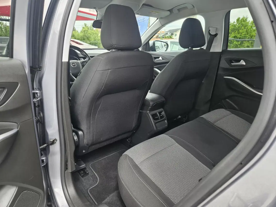 Opel Grandland X 2020 - 18800 EUR, 53900 km - AUTO.MOTO.pt - 53900km - foto 18 de 41