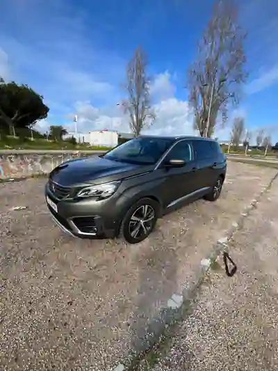 Peugeot 5008 2019 — foto 2 de 15