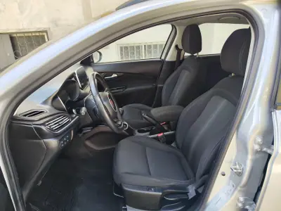 Fiat Tipo Station Wagon 2019 - 10780 EUR, 103800 km - AUTO.MOTO.pt - 103800km - foto 14 de 38