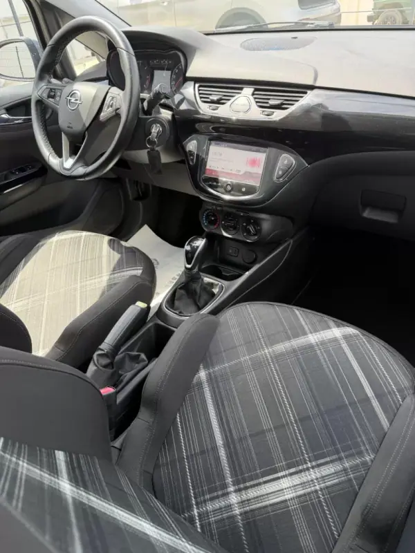 Opel Corsa 2016 - 11990 EUR, 35600 km - AUTO.MOTO.pt - 35600km - foto 6 de 23