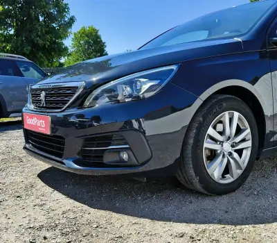 Peugeot 308 SW 2017 - 9950 EUR, 180050 km - AUTO.MOTO.pt - 180050km - foto 13 de 23