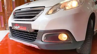 Peugeot 2008 2015 - 11490 EUR, 92490 km - AUTO.MOTO.pt - 92490km - foto 19 de 72