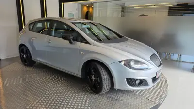 SEAT Leon 2011 - 8900 EUR, 188295 km - AUTO.MOTO.pt - 188295km - foto 22 de 52