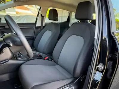 SEAT Ibiza 2019 - 13990 EUR, 132000 km - AUTO.MOTO.pt - 132000km - foto 7 de 12