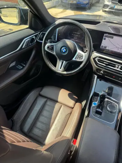 BMW i4 2022 - 53505 EUR, 54000 km - AUTO.MOTO.pt - 54000km - foto 16 de 25