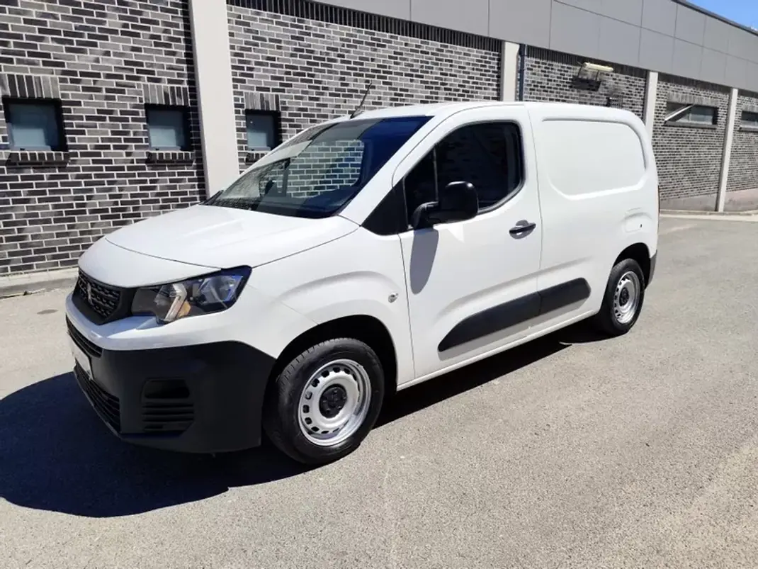 Peugeot Partner 1.6 HDI , 3 Lug. , Iva Dedutivel 2019 - 12480 EUR, 131000 km - AUTO.MOTO.pt - 131000km - foto 2 de 29