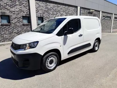 Peugeot Partner 1.6 HDI , 3 Lug. , Iva Dedutivel 2019 - 12480 EUR, 131000 km - AUTO.MOTO.pt - 131000km - foto 2 de 29