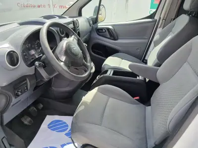 Citroën BERLINGO 1.6 HDI 600 C/AC 2010 - 8750 EUR, 54679 km - AUTO.MOTO.pt - 54679km - foto 14 de 23