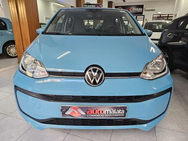 Volkswagen Up! 1.0 Move 2022 Gasolina — 54 387 km · Faro Volkswagen Up! 1.0 Move 2022 Gasolina