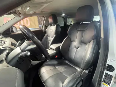 Land Rover Range Rover Evoque 2016 - 16999 EUR, 105000 km - AUTO.MOTO.pt - 105000km - foto 30 de 49