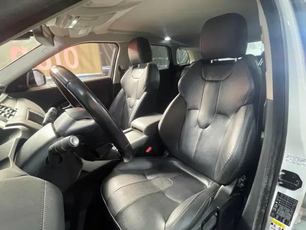 Land Rover Range Rover Evoque 2016 - 16999 EUR, 105000 km - AUTO.MOTO.pt - 105000km - foto 30 de 49
