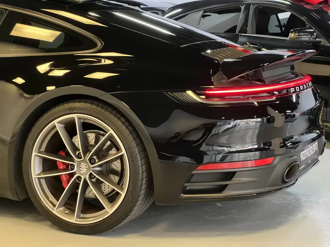Porsche 992 2019 - 139990 EUR, 90000 km - AUTO.MOTO.pt - 90000km - foto 39 de 56