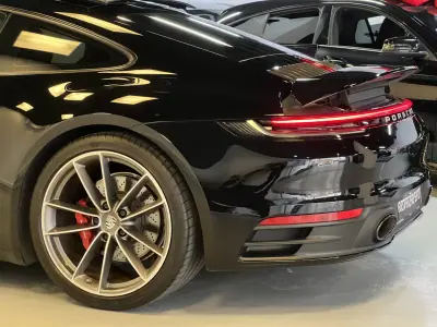 Porsche 992 2019 - 139990 EUR, 90000 km - AUTO.MOTO.pt - 90000km - foto 39 de 56