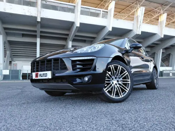 Porsche Macan 2014 - 38490 EUR, 168209 km - AUTO.MOTO.pt - 168209km - foto 36 de 37