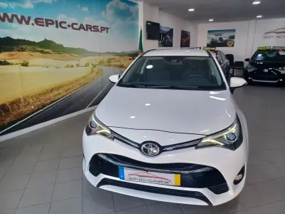 Toyota Avensis Touring Sports 2016 - 15980 EUR, 120621 km - AUTO.MOTO.pt - 120621km - foto 3 de 45