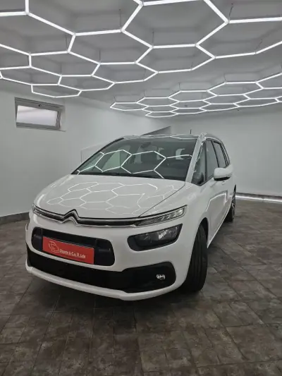 Citroën C4 Grand Picasso 2018 - 13650 EUR, 245556 km - AUTO.MOTO.pt - 245556km - foto 25 de 43