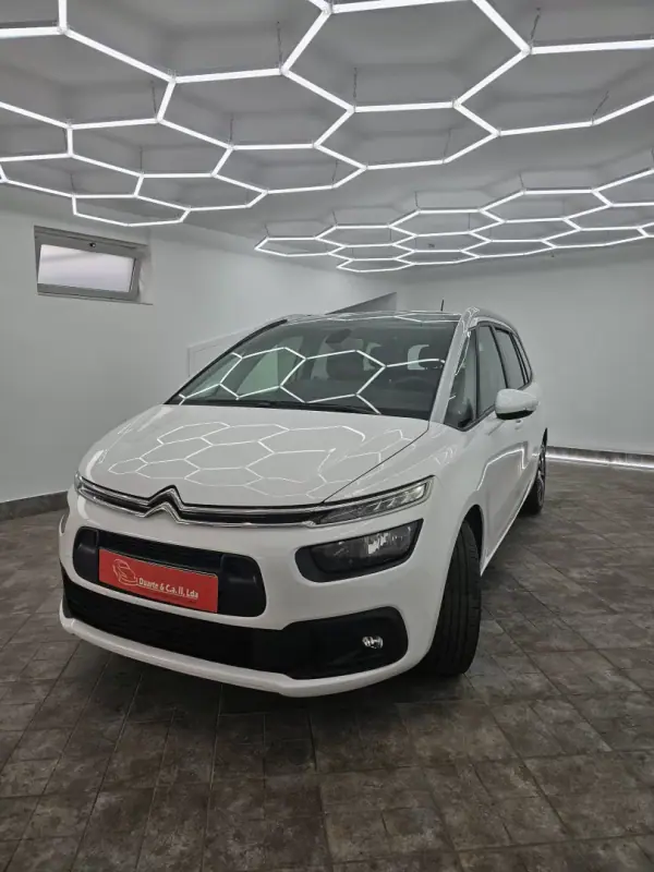Citroën C4 Grand Picasso 2018 - 13650 EUR, 245556 km - AUTO.MOTO.pt - 245556km - foto 25 de 43