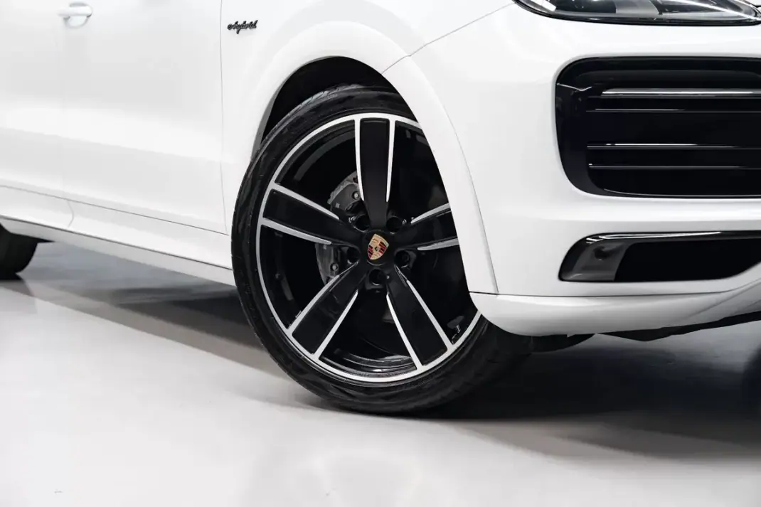 Porsche Cayenne Coupé 2022 - 84950 EUR, 71000 km - 71000km - foto 4 de 60