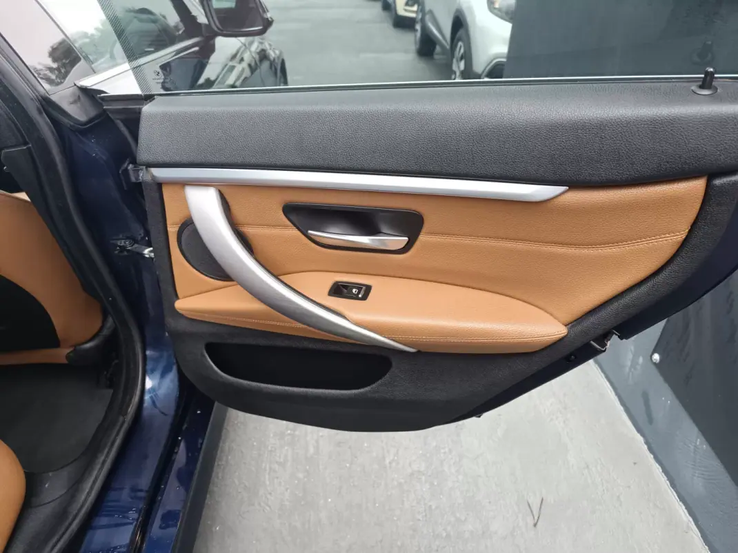 BMW 418 Gran Coupé 2017 - 19899 EUR, 172577 km - AUTO.MOTO.pt - 172577km - foto 16 de 32