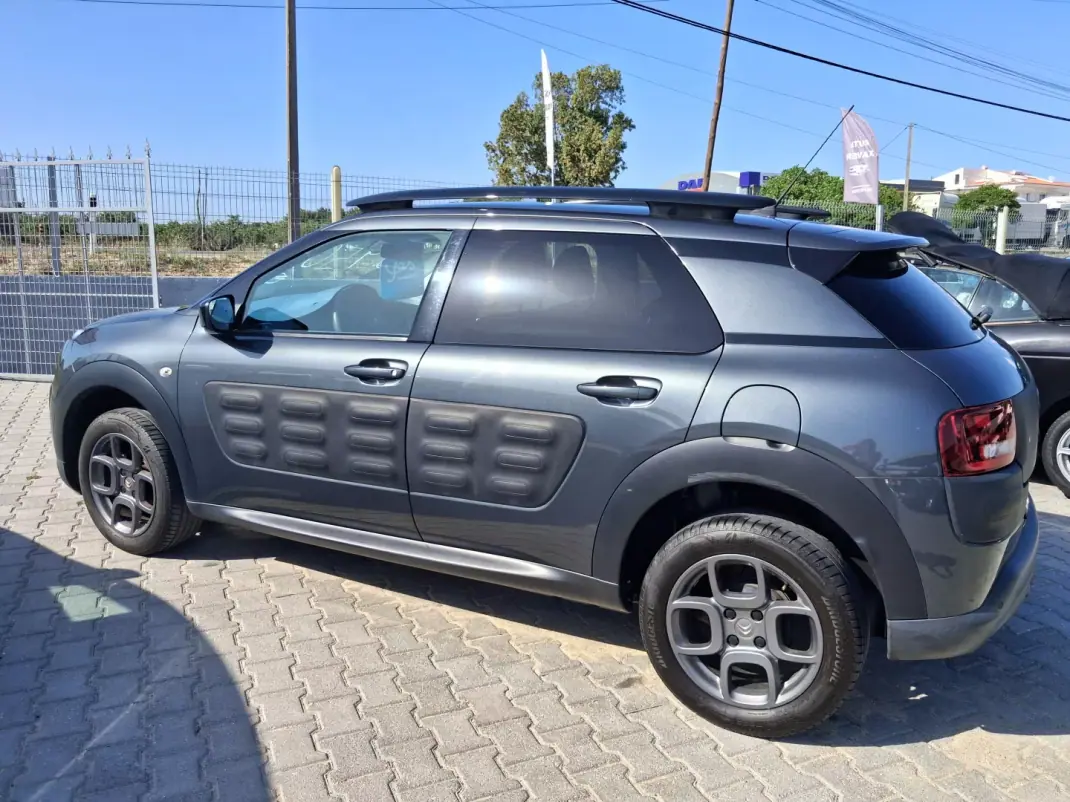Citroën C4 Cactus 2017 - 8950 EUR, 120000 km - AUTO.MOTO.pt - 120000km - foto 6 de 15