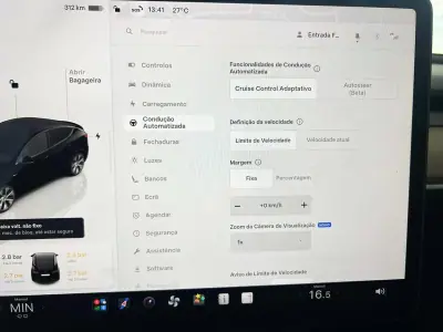 Tesla Model Y 2023 - 34600 EUR, 64322 km - 64322km - foto 16 de 26