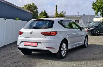 SEAT Leon 2019 - 15490 EUR, 89879 km - AUTO.MOTO.pt - 89879km - foto 8 de 35