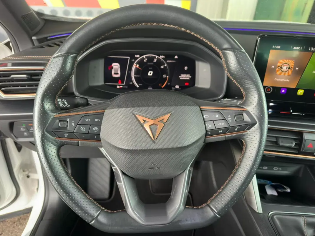 Cupra Formentor 2022 - 28900 EUR, 113061 km - AUTO.MOTO.pt - 113061km - foto 12 de 26