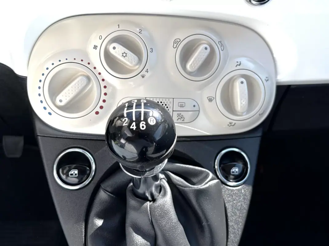 Fiat 500 2020 - 12800 EUR, 64940 km - AUTO.MOTO.pt - 64940km - foto 9 de 12