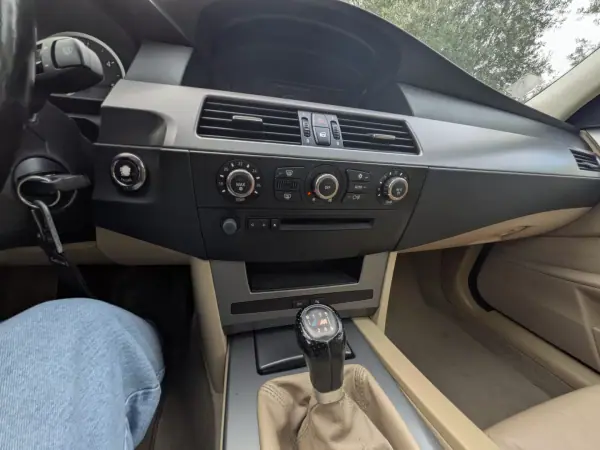 BMW 530 2006 - 10500 EUR, 290000 km - 290000km - foto 17 de 17