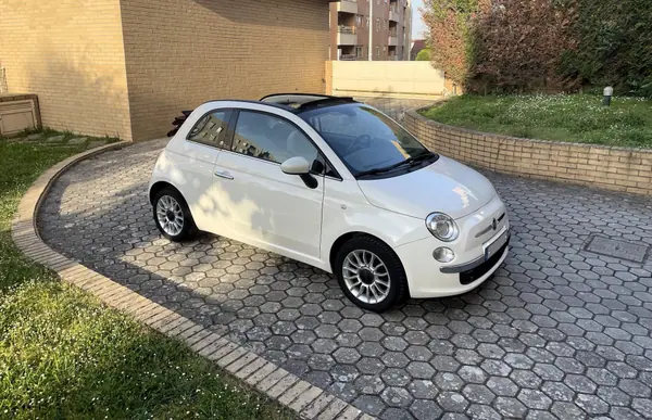 Fiat 500C 2013 - 6990 EUR, 102000 km - AUTO.MOTO.pt - 102000km - foto 13 de 15