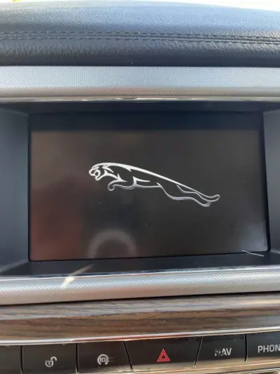 Jaguar XF Sportbrake 2013 - 15999 EUR, 245000 km - 245000km - foto 26 de 32