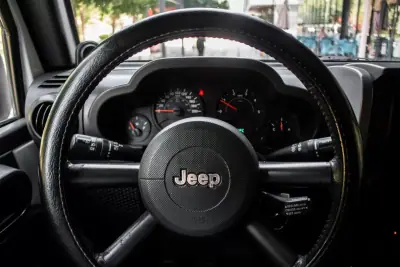 Jeep Wrangler 2008 - 30990 EUR, 142871 km - AUTO.MOTO.pt - 142871km - foto 13 de 29