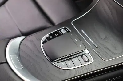 Mercedes-Benz 200 2020 - 54990 EUR, 120000 km - AUTO.MOTO.pt - 120000km - foto 17 de 20