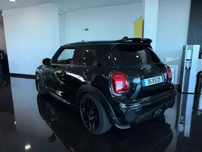 MINI John Cooper Works 2015 - 22900 EUR, 185000 km - AUTO.MOTO.pt - 185000km - foto 3 de 12