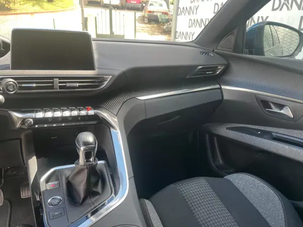 Peugeot 5008 2021 - 22900 EUR, 79000 km - AUTO.MOTO.pt - 79000km - foto 10 de 12