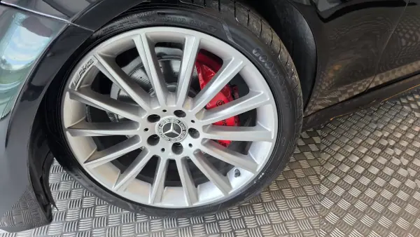 Mercedes-Benz C 220 2017 - 29500 EUR, 196135 km - AUTO.MOTO.pt - 196135km - foto 33 de 59