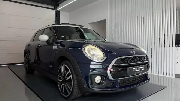 MINI Clubman 2016 - 18000 EUR, 196000 km - AUTO.MOTO.pt - 196000km - foto 3 de 27