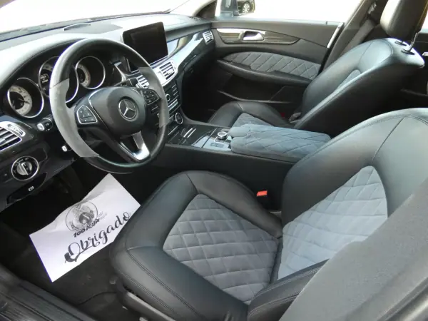 Mercedes-Benz CLS 250 2015 - 22500 EUR, 278000 km - AUTO.MOTO.pt - 278000km - foto 28 de 42