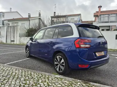 Citroën C4 Grand Picasso 2018 - 11250 EUR, 210602 km - AUTO.MOTO.pt - 210602km - foto 5 de 13