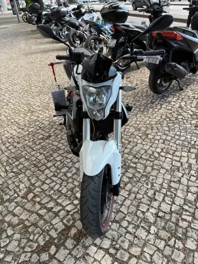 Benelli BN 2016 - 1850 EUR, 35691 km - AUTO.MOTO.pt - 35691km - foto 2 de 11
