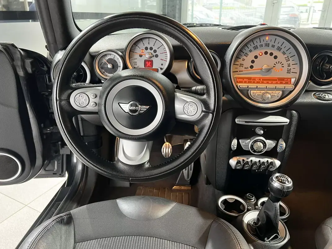 MINI 1000 2010 - 14800 EUR, 89496 km - AUTO.MOTO.pt - 89496km - foto 14 de 25
