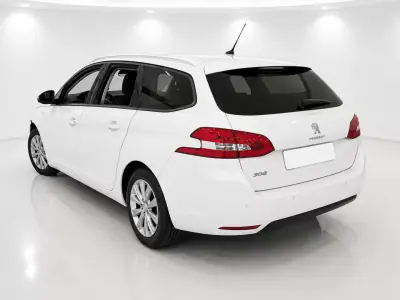 Peugeot 308 SW 2021 - 9900 EUR, 195000 km - 195000km - foto 4 de 10