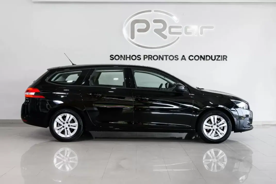 Peugeot 308 SW 2021 - 17750 EUR, 70820 km - 70820km - foto 20 de 26
