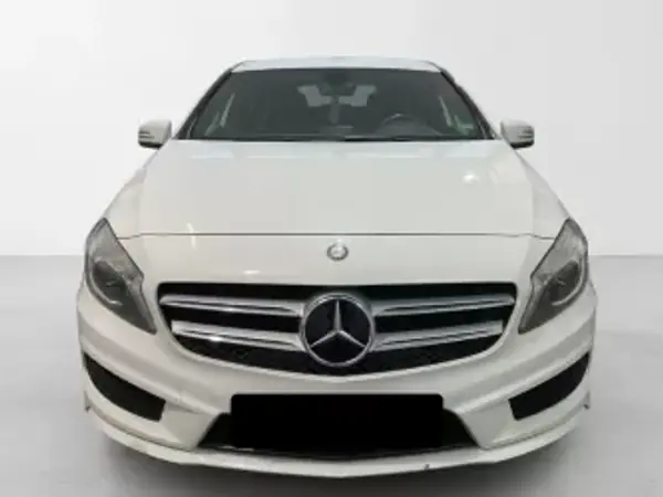 Mercedes-Benz A 180 2013 - 18990 EUR, 165740 km - AUTO.MOTO.pt - 165740km - foto 3 de 11