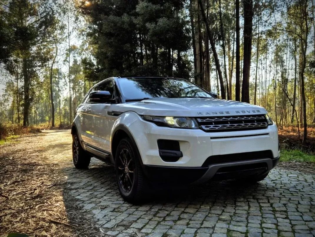 Land Rover Range Rover Evoque 2012 - 18900 EUR, 167000 km - AUTO.MOTO.pt - 167000km - foto 1 de 20