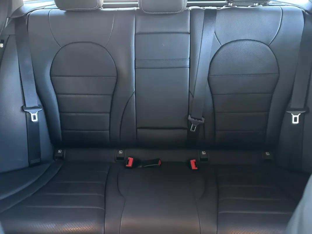 Mercedes-Benz C 220 2017 - 27900 EUR, 142254 km - AUTO.MOTO.pt - 142254km - foto 25 de 31